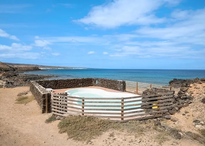 别墅 Playa Marina Eco Mala